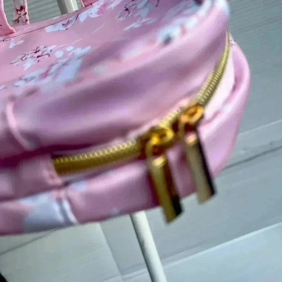 Yumi Kim Cosmetic Bag Train Case - Picture 5 of 7